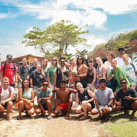 Surf & Party - Hostel Somewhere Else Canggu Exteriér fotografie