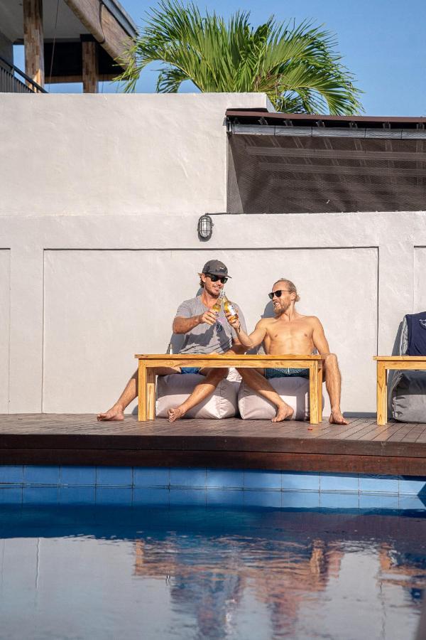 Surf & Party - Hostel Somewhere Else Canggu Exteriér fotografie