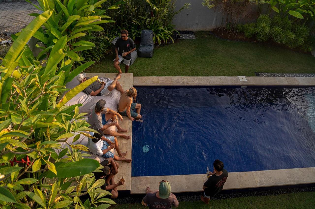 Surf & Party - Hostel Somewhere Else Canggu Exteriér fotografie