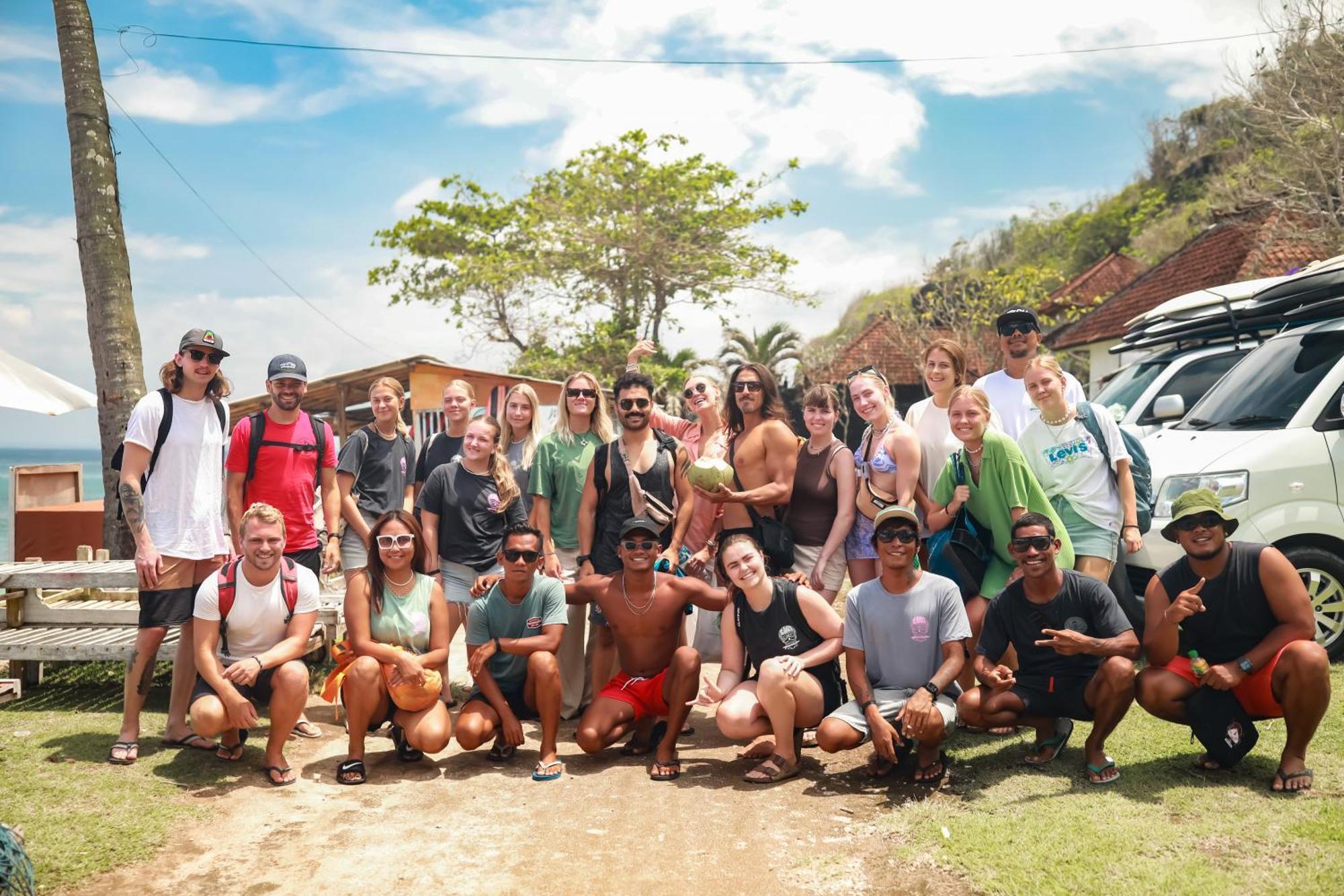 Surf & Party - Hostel Somewhere Else Canggu Exteriér fotografie