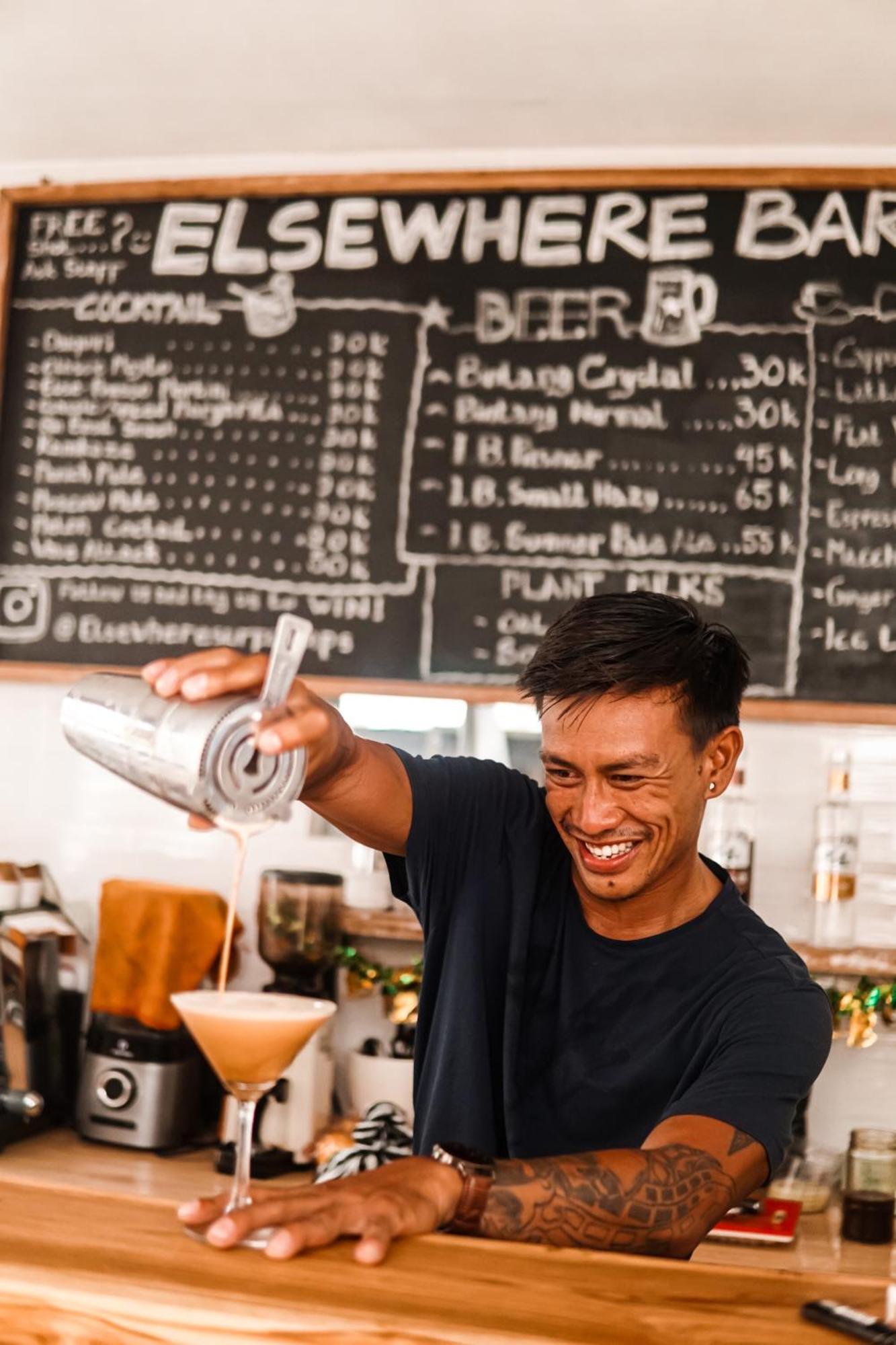 Surf & Party - Hostel Somewhere Else Canggu Exteriér fotografie